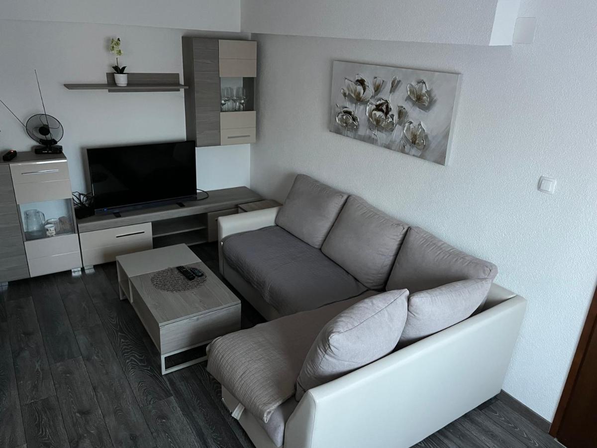 Room In Otocac Helena Экстерьер фото